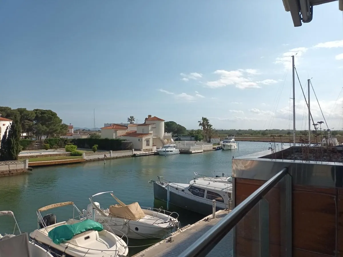 Global Immo 3352 Port Gran Apartment Roses 0*,  Spain